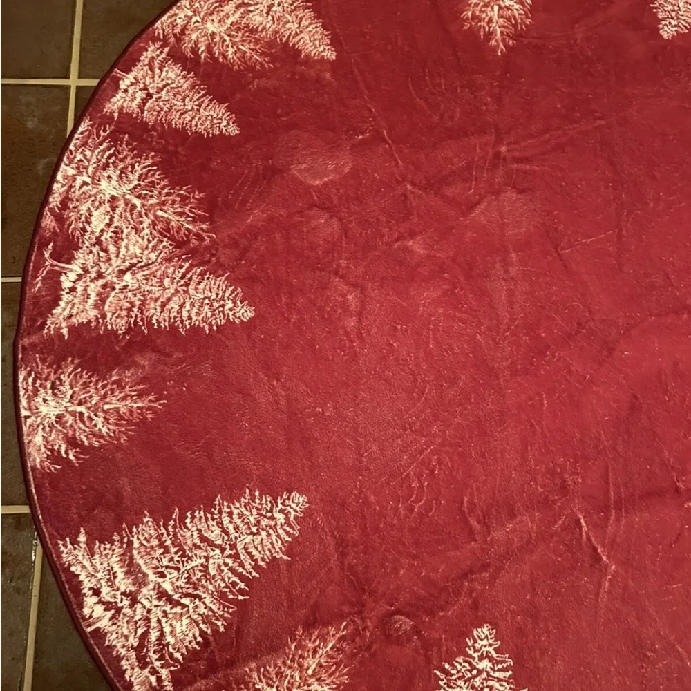 5’ Red round area rug with white Christmas trees, holiday, party, winter festive
